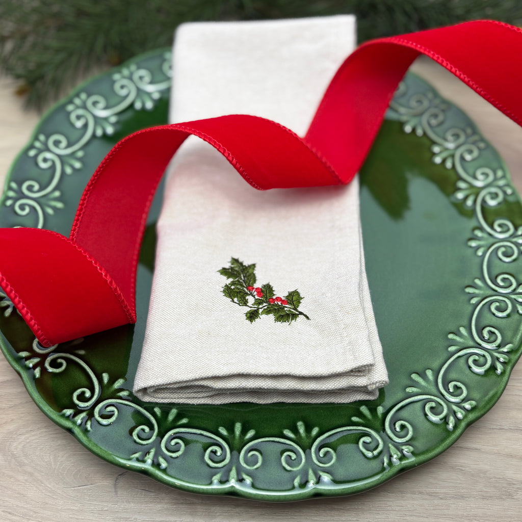Holly Dinner Napkins (Set of 4)