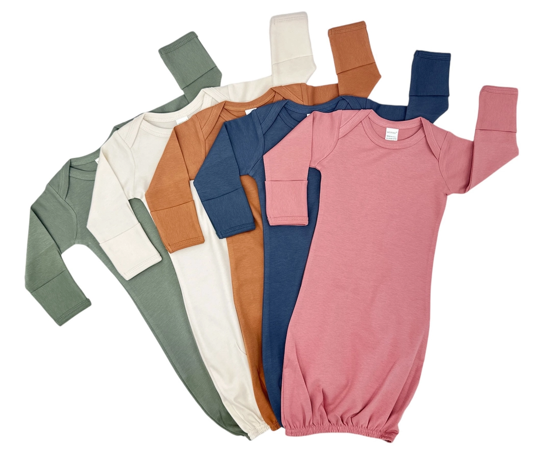 Embroidered Organic Long Sleeve Infant Gown and Knotted Beanie Gift Set